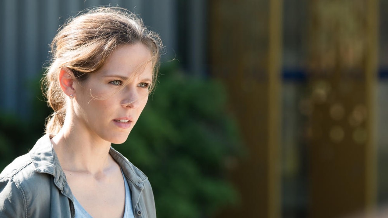 Demain nous appartient : Lorie Pester (Lucie) de retour dès février 2021 dans la série ?